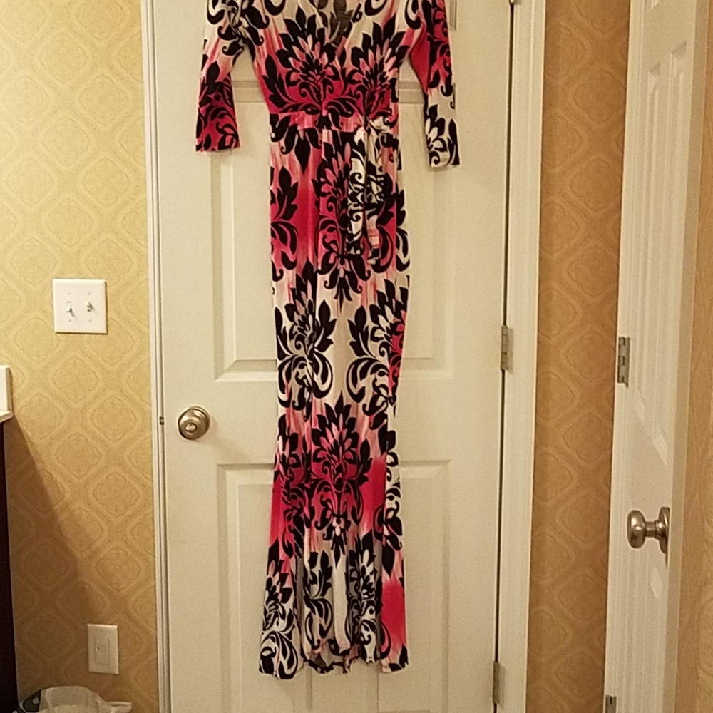 Dress - Picture 2 of 4